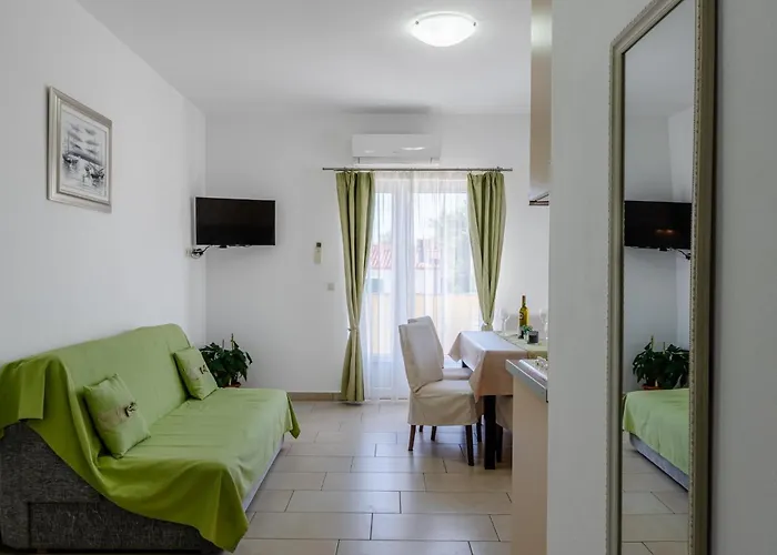 With Parking Space Privlaka, Zadar - 23587 بريفلاكا